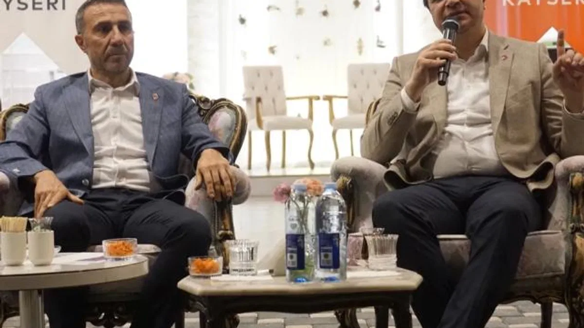 Saadet Partisi lideri Arıkan Kayseri’de partililerle buluştu