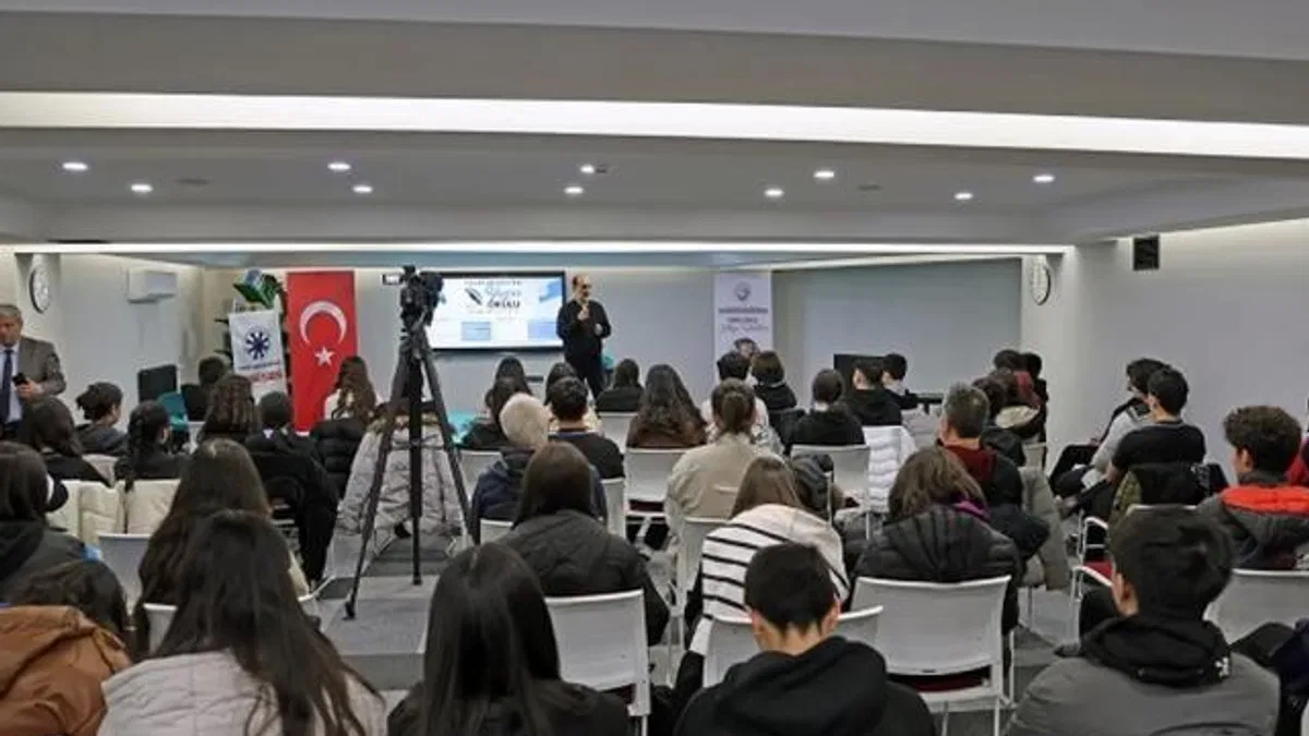 Kayseri Talas’ta Yazar Okulu’na büyük ilgi