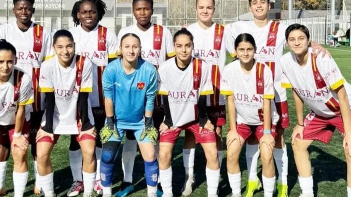 Auran Kayseri Kadın Futbol Kulübü’nden namağlup başarı