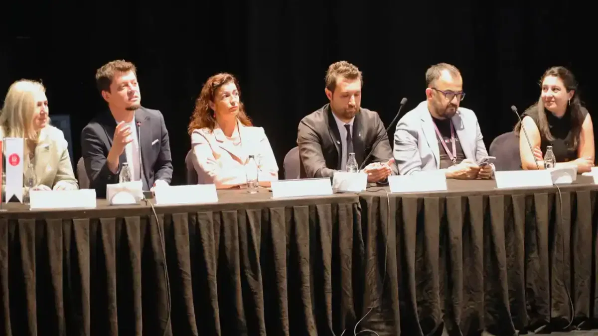 Keçiören’de düzenlenen geriatri paneliyle sağlıklı yaşlanma bilinci oluşturuldu