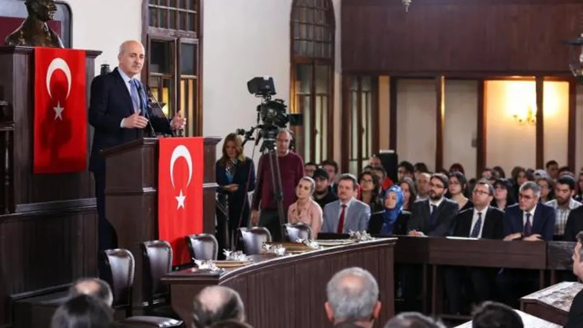 TBMM Başkanı Kurtulmuş, Gazi mekanda gençlerle buluştu