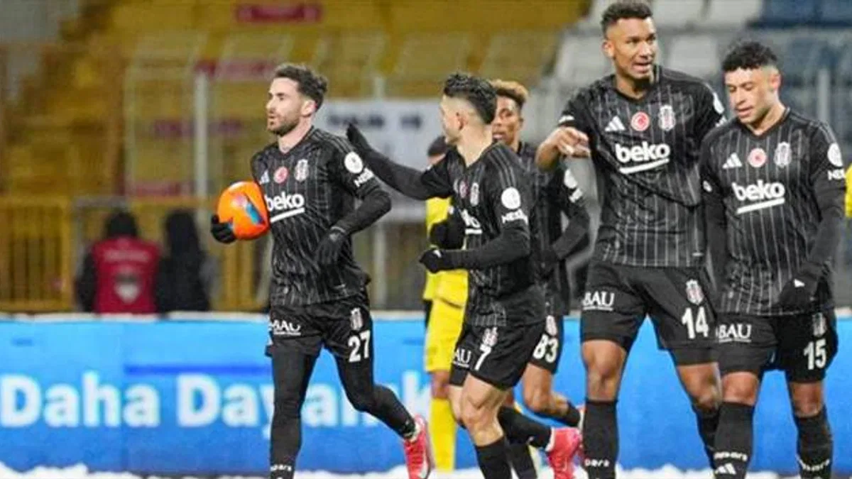 ikas Eyüpspor1-3 Beşiktaş (Maç Sonucu) Kartal 3 puanı 3 golle aldı!