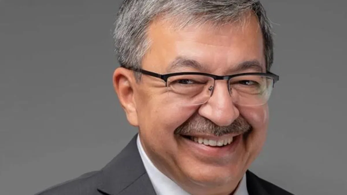 Yazar Hayati İnanç Sakarya’da sanat dostlarıyla buluşuyor