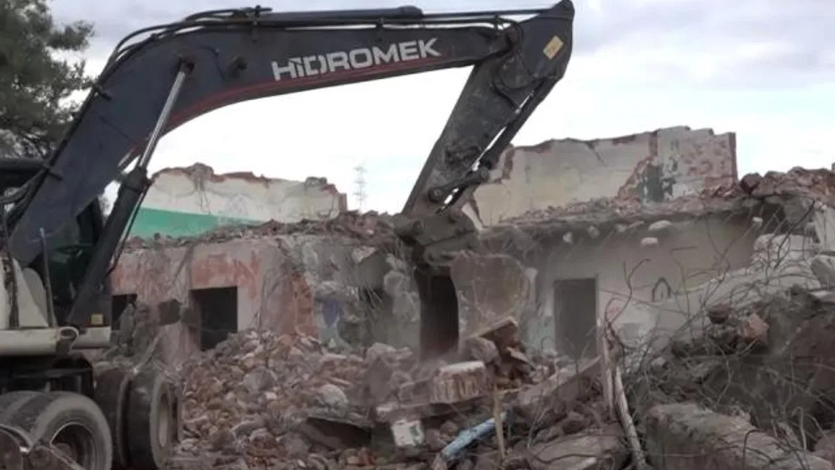 Bursa Gemlik’te 20 yıllık metruk köy alanını genişletecek