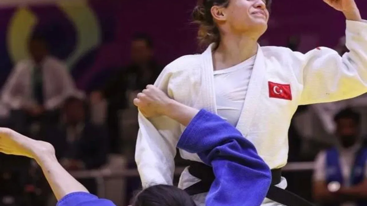 Tuğçe Beder’den Riyad’da altın madalya