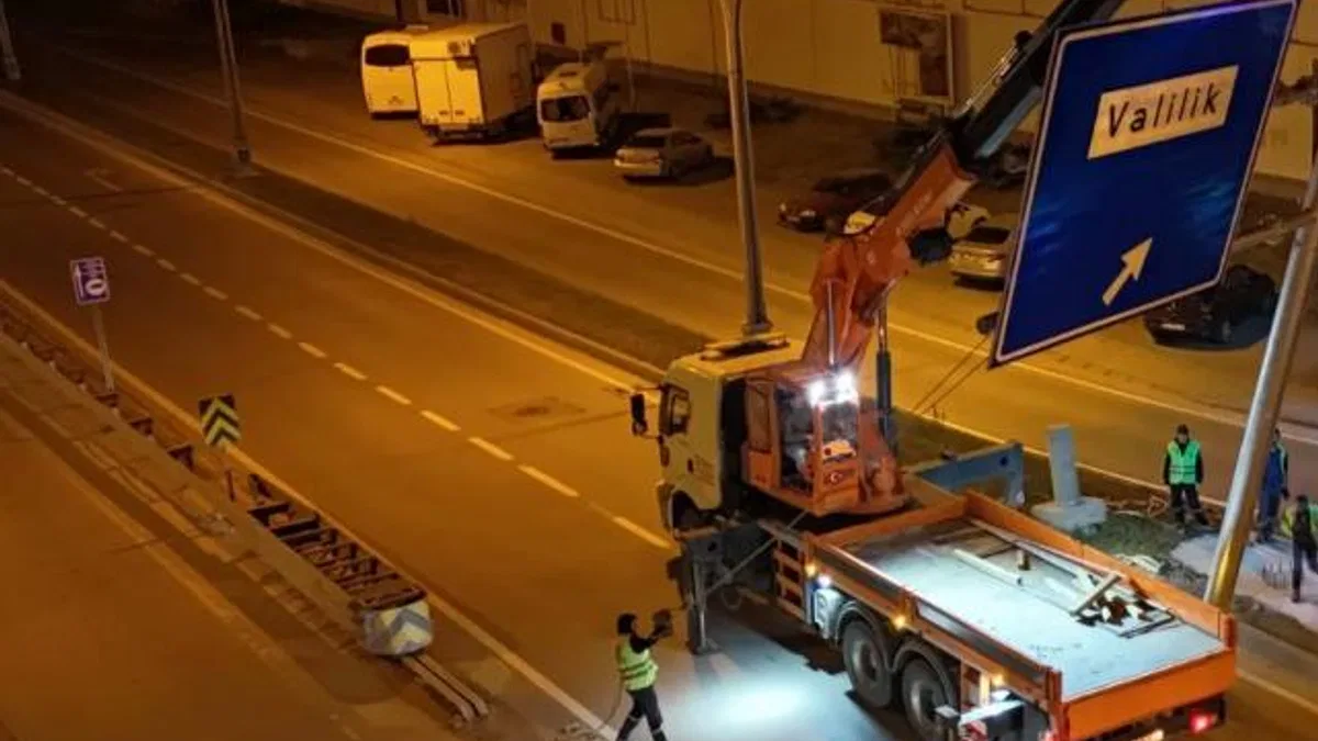 L tipi levhalar, trafik akışını rahatlatıyor