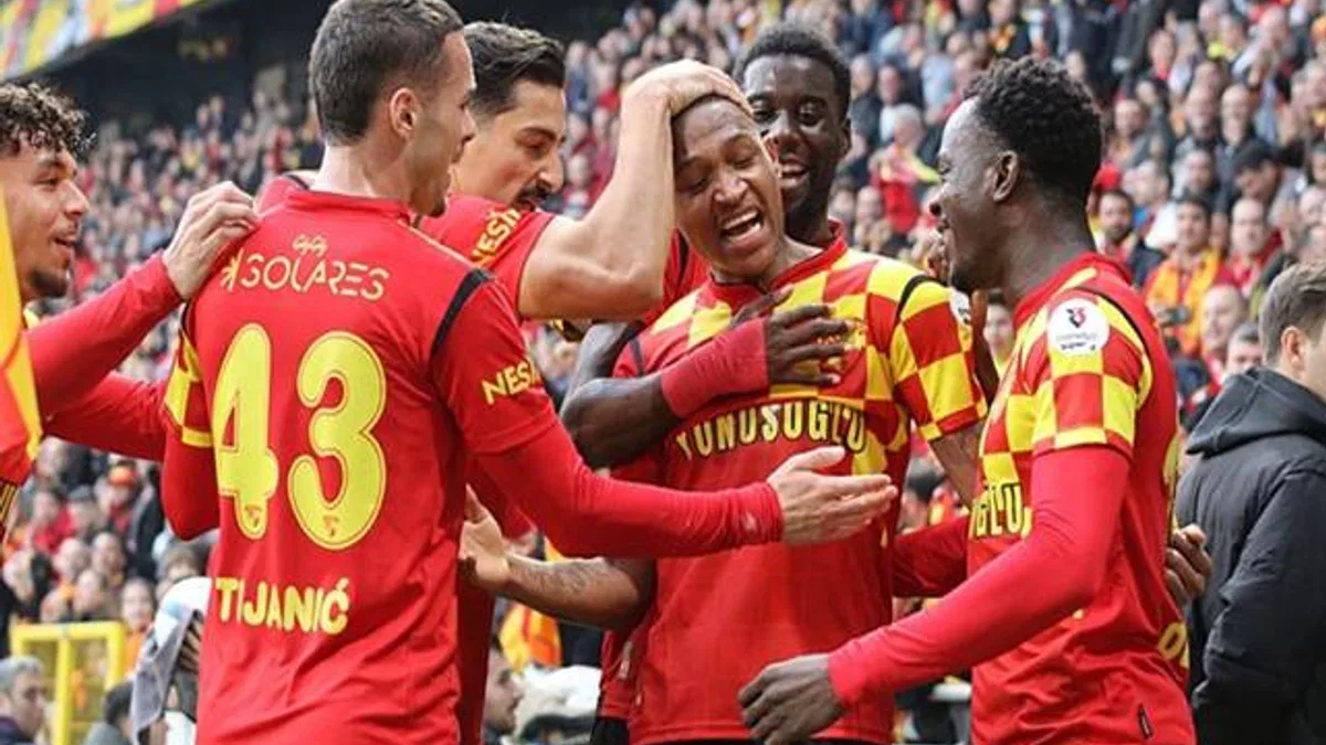 Göztepe 3-0 Çaykur Rizespor (Maç Sonucu) Göztepe 3 puanı 3 golle aldı!