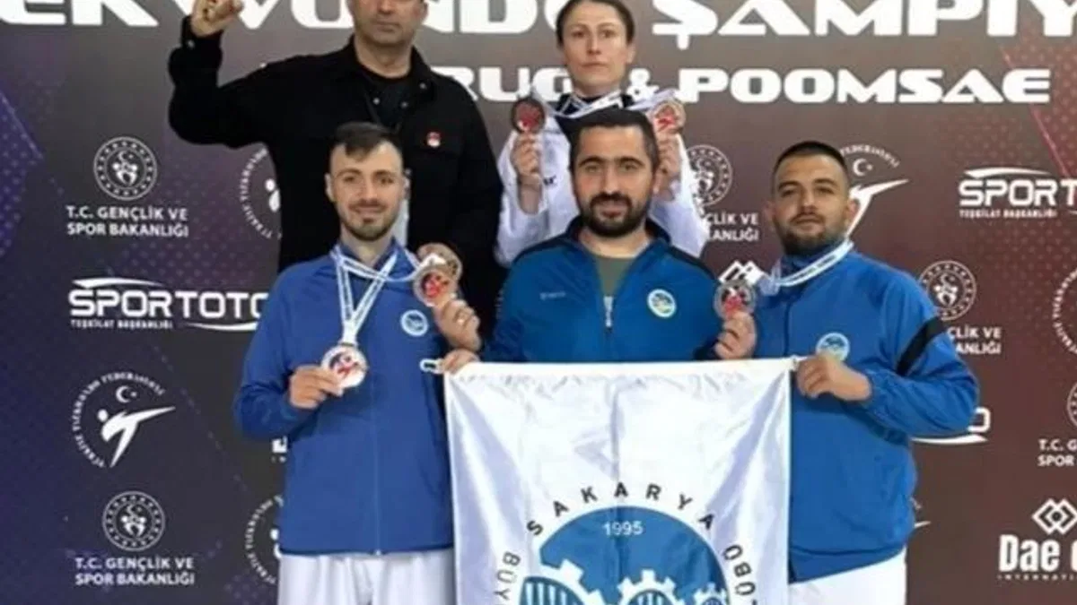 Sakaryalı taekwondocular Antalya’da doludizgin