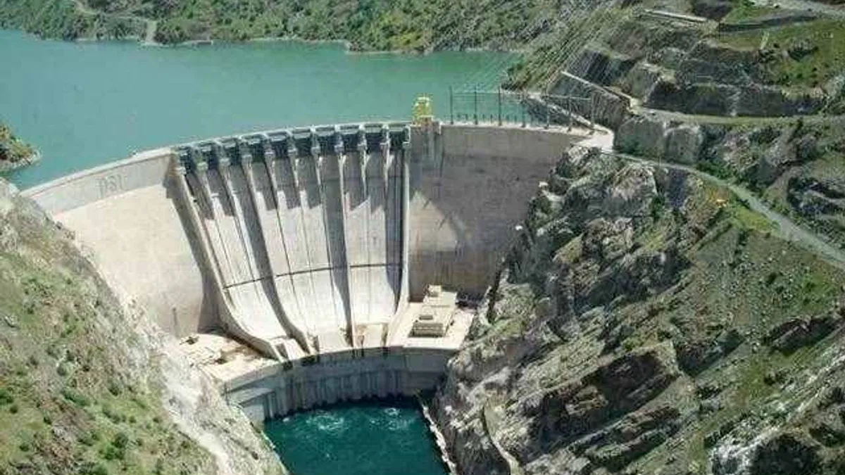 Türkiye’nin elektrik kurulu gücü 123 bin megavata ulaştı