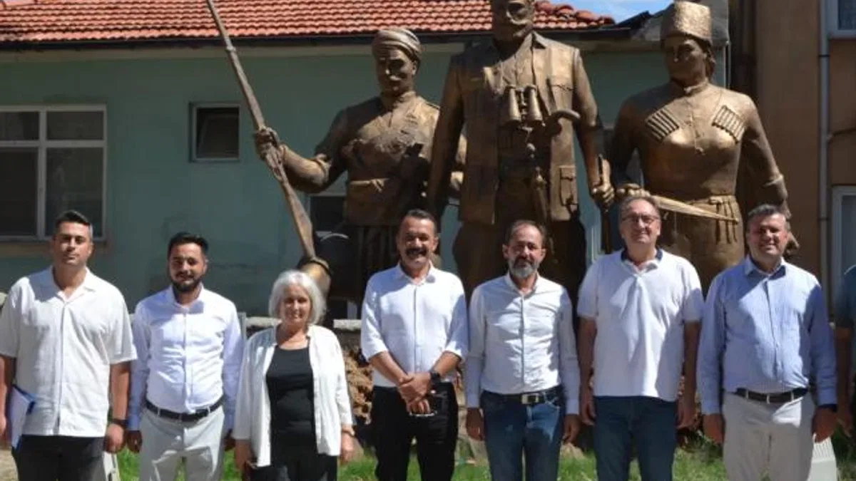 Manisa Büyükşehir Komisyon Üyeleri Demirci’yi gezdi