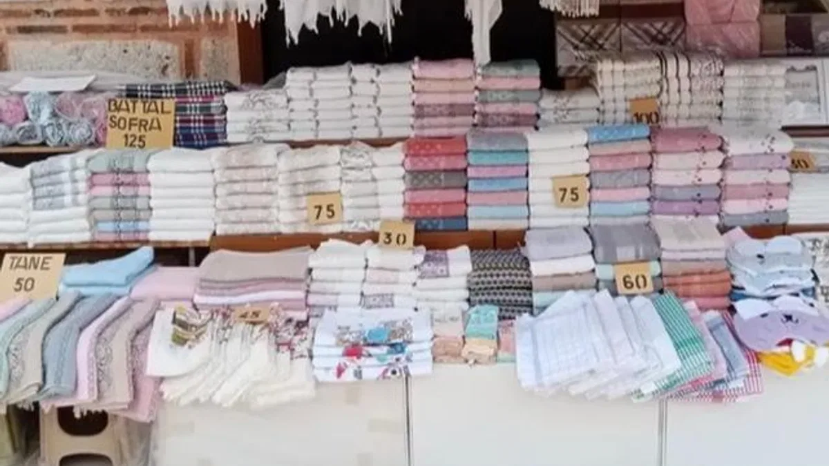 Coğrafi işaret tescili alan Bursa havlusu turistlerin yoğun ilgisini çekiyor