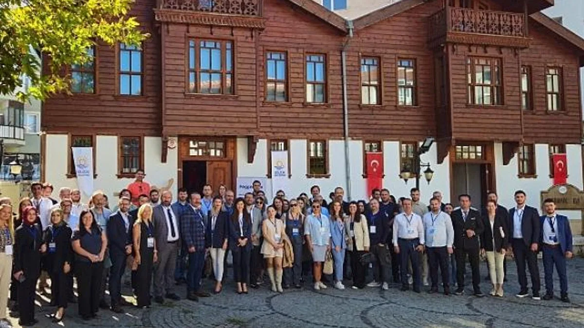 Gölcük Belediyesi sanayi firmalarını bir araya getirdi
