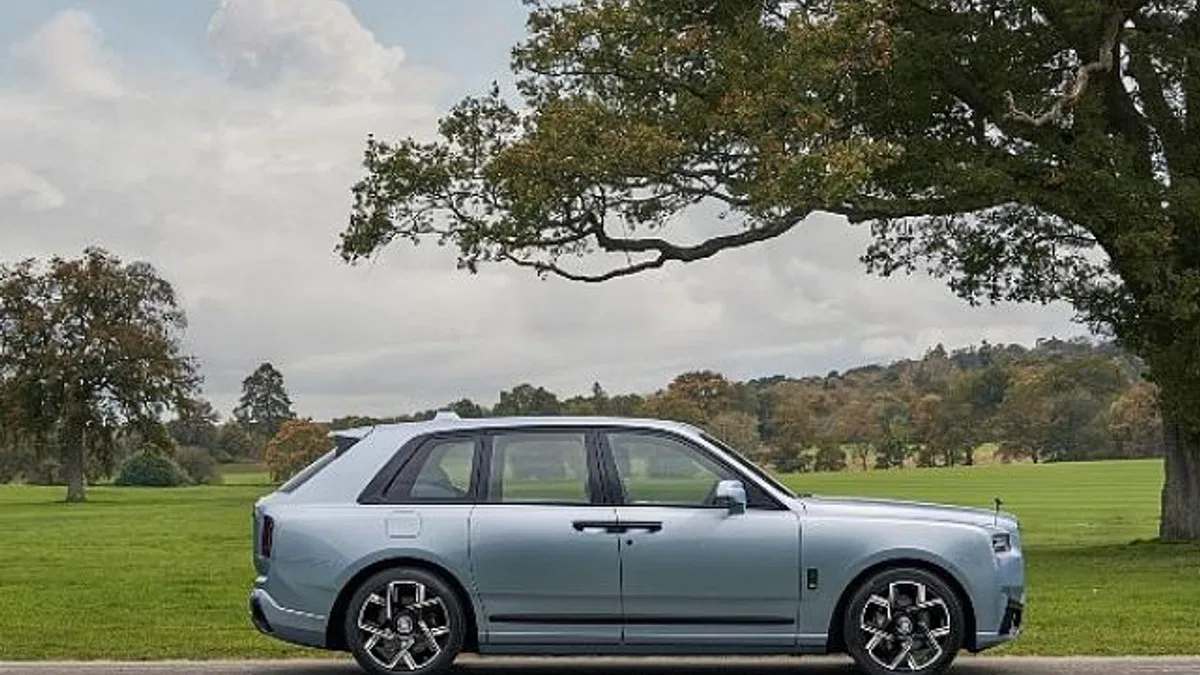 Rolls-Royce, eşsiz Cullinan Daisy’yi tanıtıyor