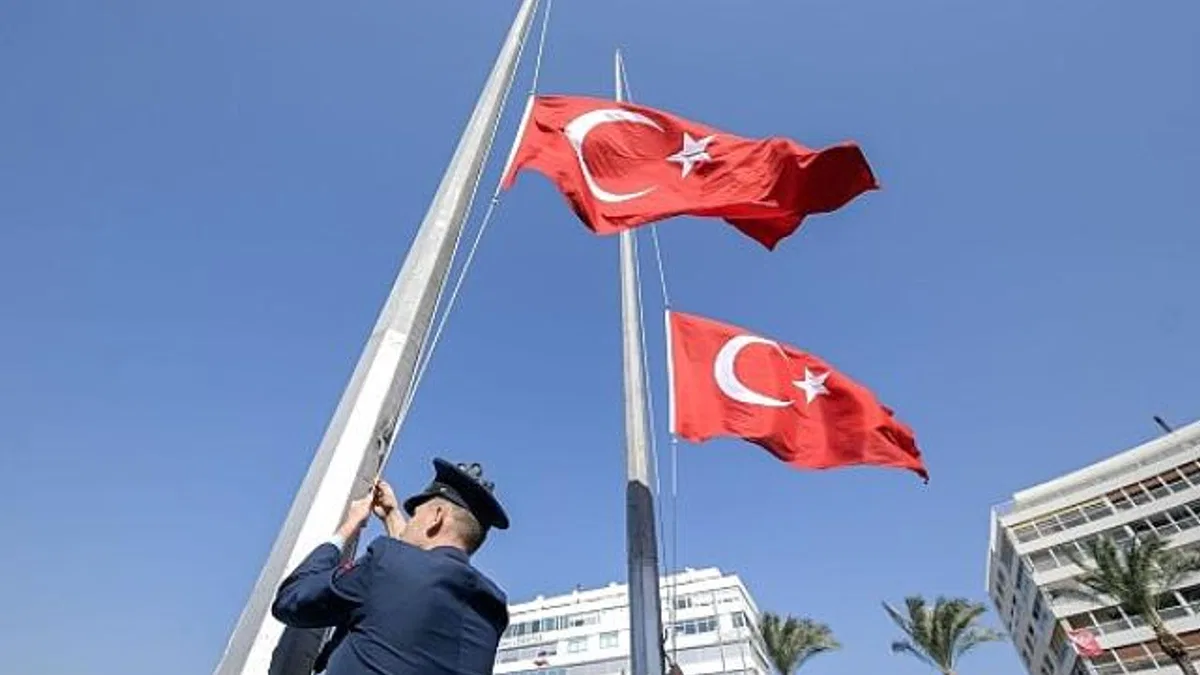 İzmir’de Cumhuriyet Bayramı törenleri başladı