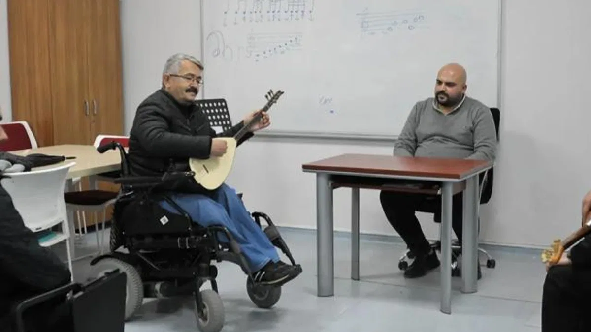 Malatya Büyükşehir Belediyesi engellilerin sosyalleşmesini sağlıyor