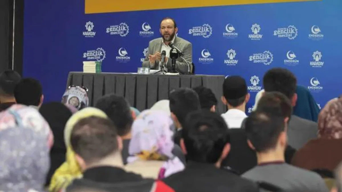 Konya Karatay’da aile gelişim akademisine yoğun ilgi