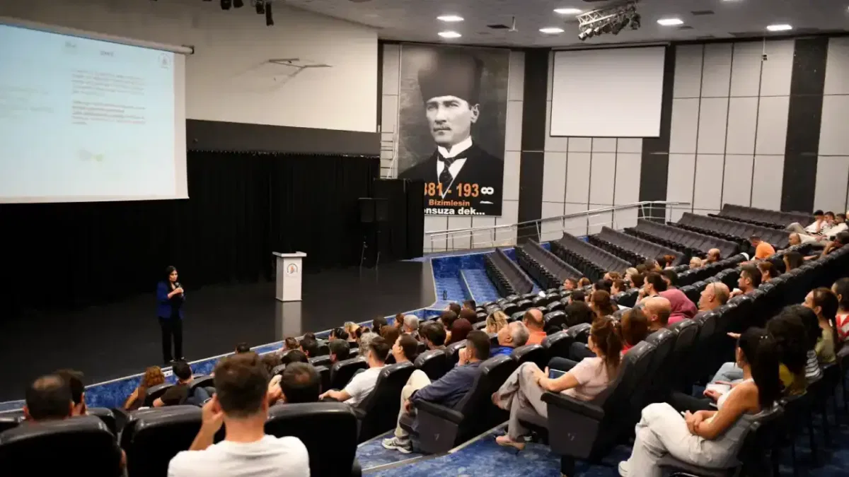Muratpaşa personelinden mavi su seferberliği eğitimi