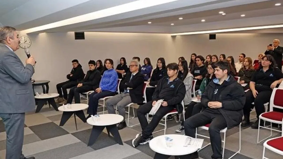 Kayseri Talas’ın Yazar Okulu tam gaz sürüyor