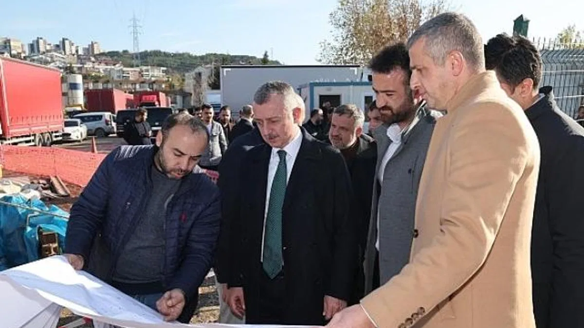 Solaklar’a şimdi de yaya üst geçidi geliyor
