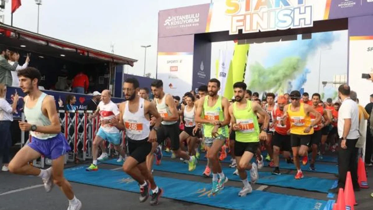 İstanbul’da rengarenk koşu