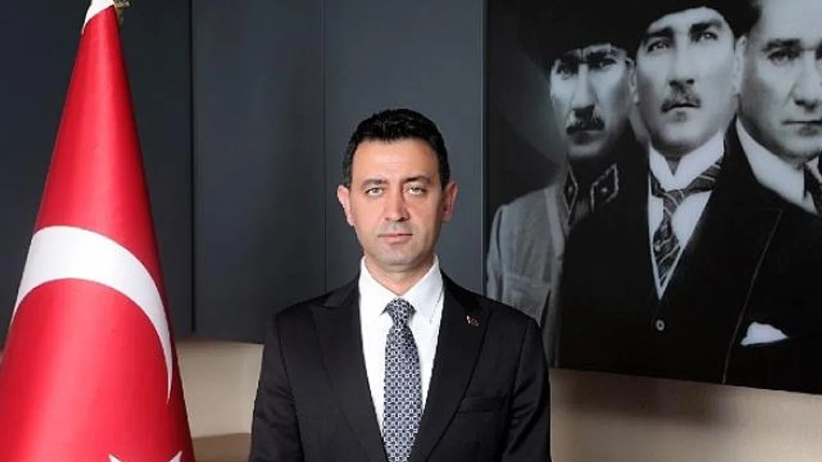 Bayraklı’da TİS krizi çözüldü – Belediye ile sendika anlaştı: En düşük net maaş 43 bin 86 TL oldu
