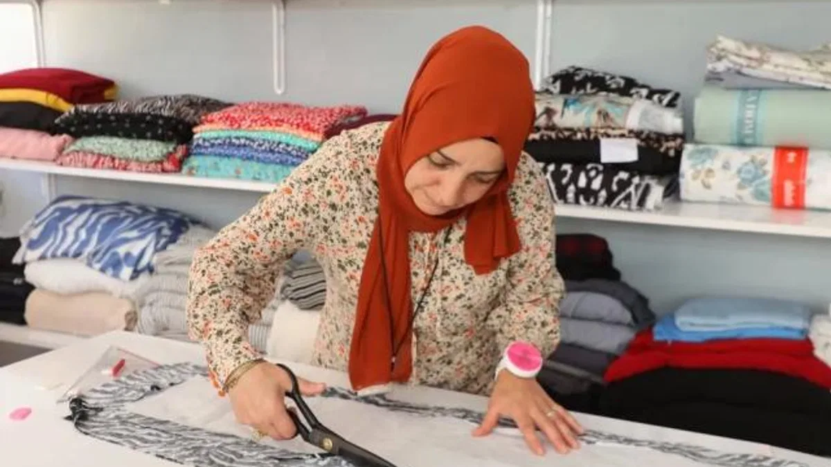 Kursla başladı, kendi atölyesini kurdu