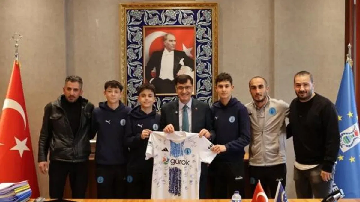 Kütahyaspor U-15’ten namağlup şampiyonluk