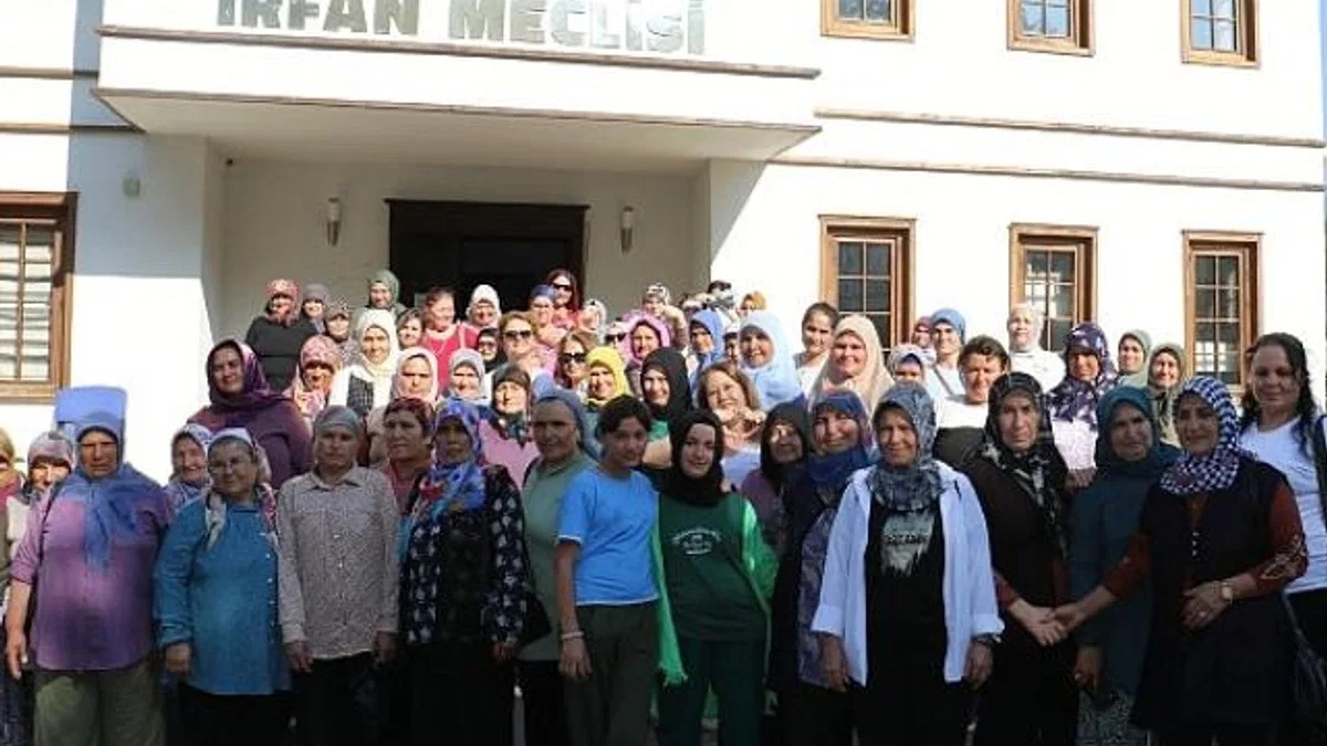 Köprübaşılı Kadınlar Manisa’yı Gezdi