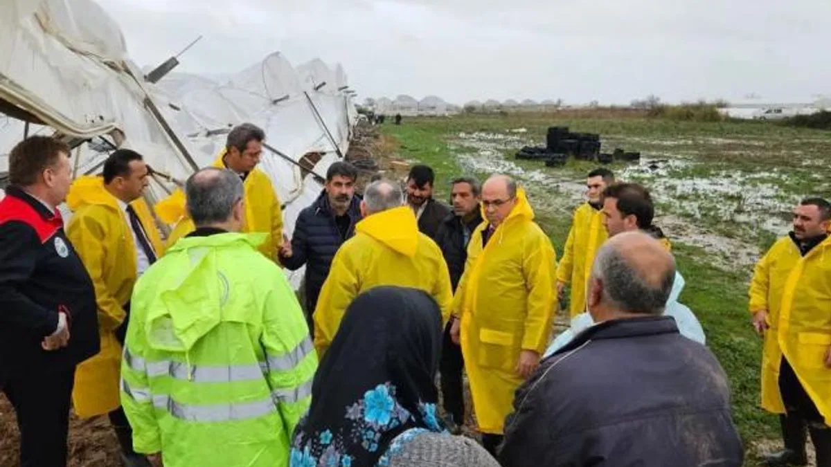 Antalya’daki seralarda hasar tespit için Bakanlık devrede
