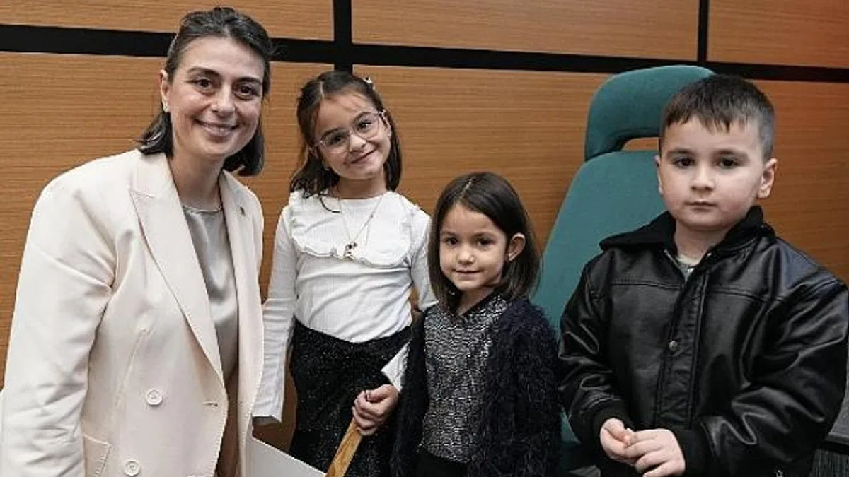 Üsküdar Belediyesi’nce, “Dünya Çocuk Hakları Günü”nde “Çocuk Gözüyle Üsküdar” çocuk meclisi düzenlendi