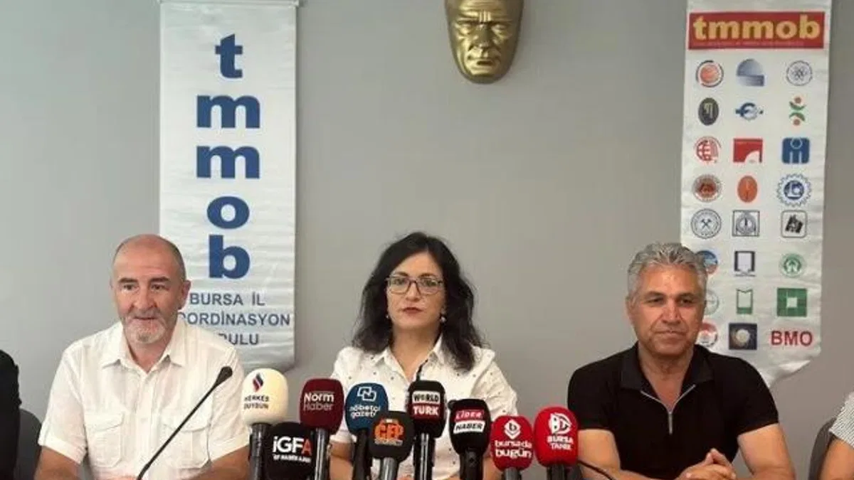 TMMOB ve İKK ‘Doğal ve Yapay Afetlere Karşı Tedbir Çağrısı’ yaptı