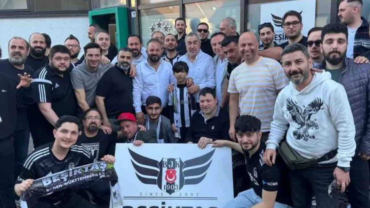 Samet Aybaba Stuttgart’ta taraftarlarla buluştu