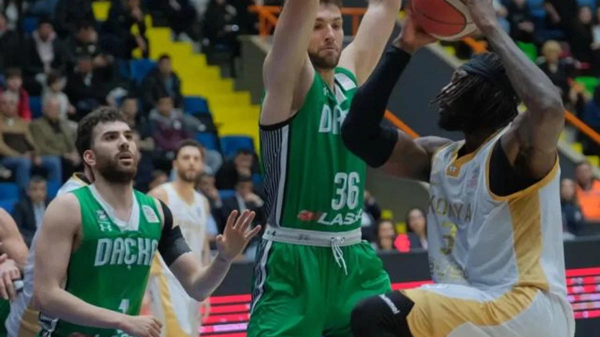 Konya Büyükşehir Belediyespor, Darüşşafaka’yı farklı yendi