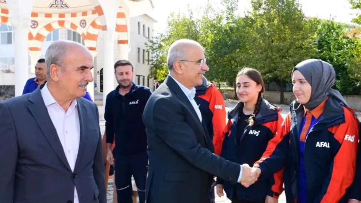 Başkan Er Kale ilçesini ziyaret etti