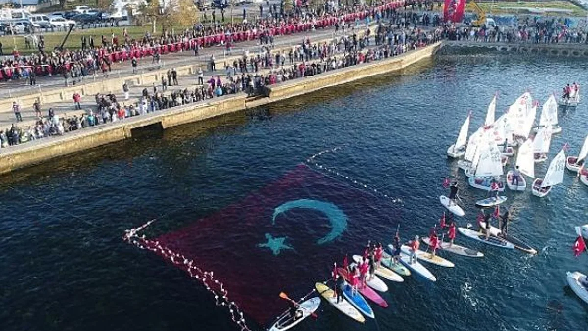 10 Kasım’da Atatürk İçin El Ele “Ata’ya Saygı Zinciri”