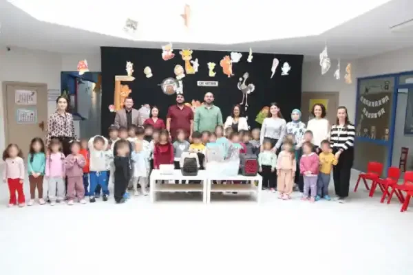 Anaokulu öğrencileri veterinerlik mesleği ve sokak hayvanlarını öğrendi