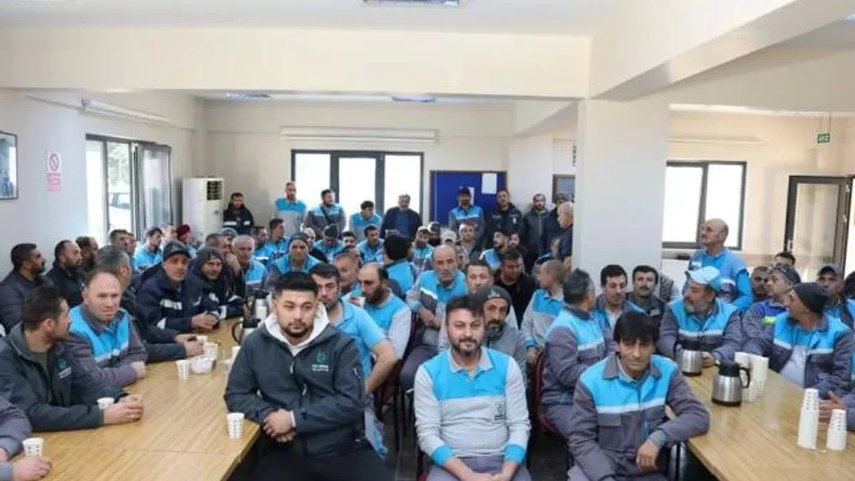 Çiftçi: “Emeğiniz, şehrimizi daha güzel ve temiz kılıyor”