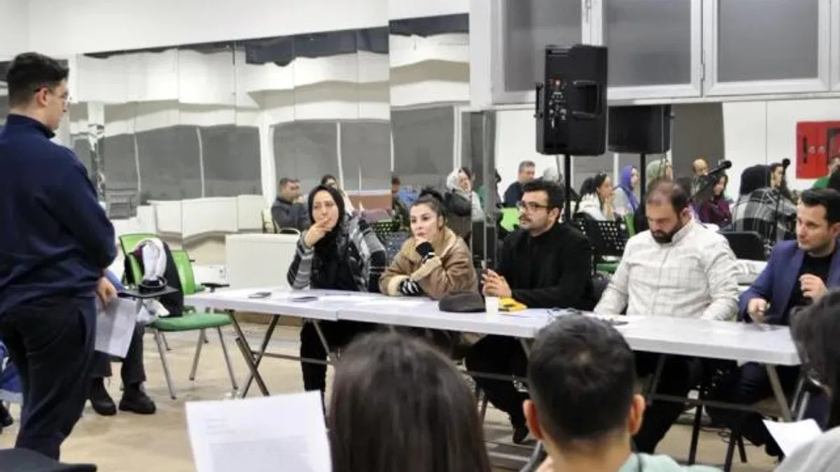Talas Karadut Tiyatrosu yetenek peşinde
