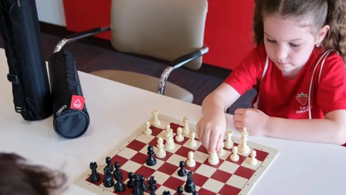 Çilek yaz okulu yüzlerce çocuğa unutulmaz bir tatil yaşattı
