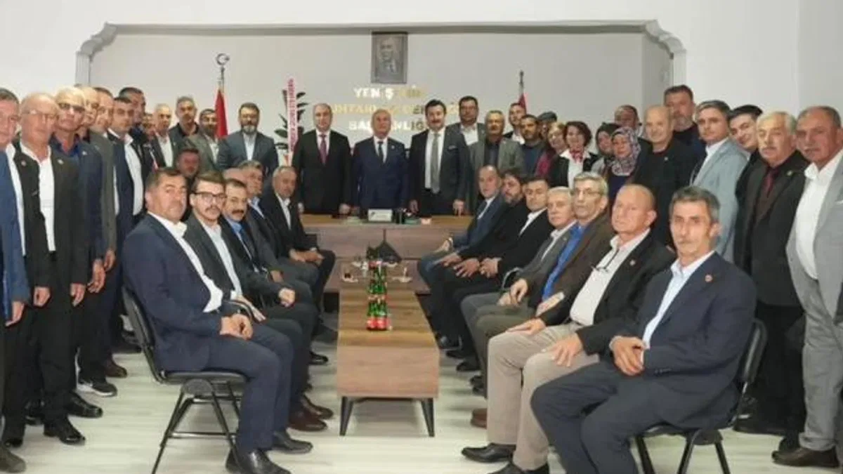 Bursa Yenişehir’de Başkan Özel muhtarlarla buluştu