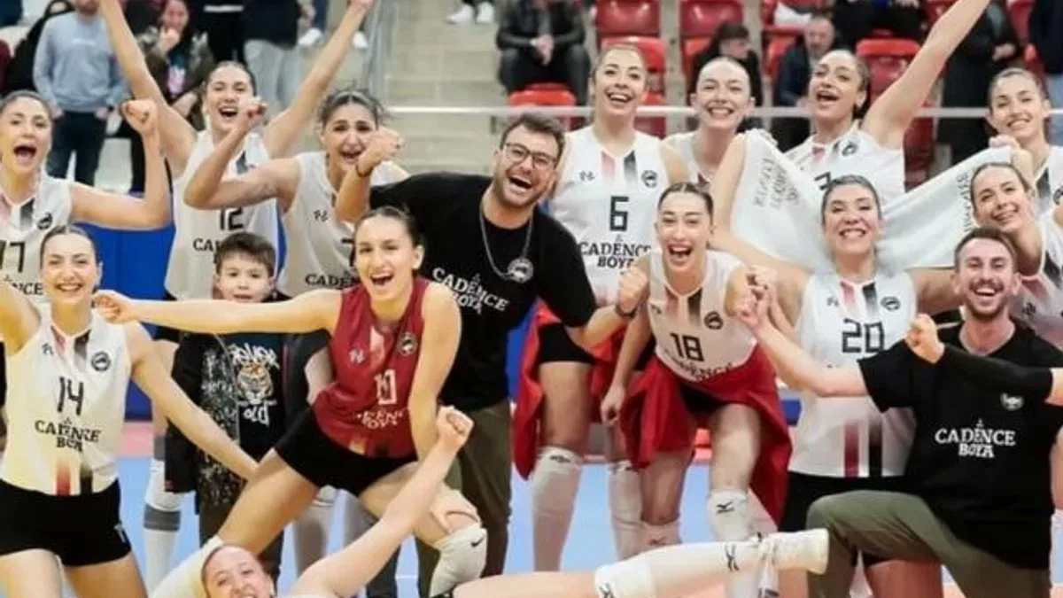 Gölcüklü voleybolcular Play Off’ta