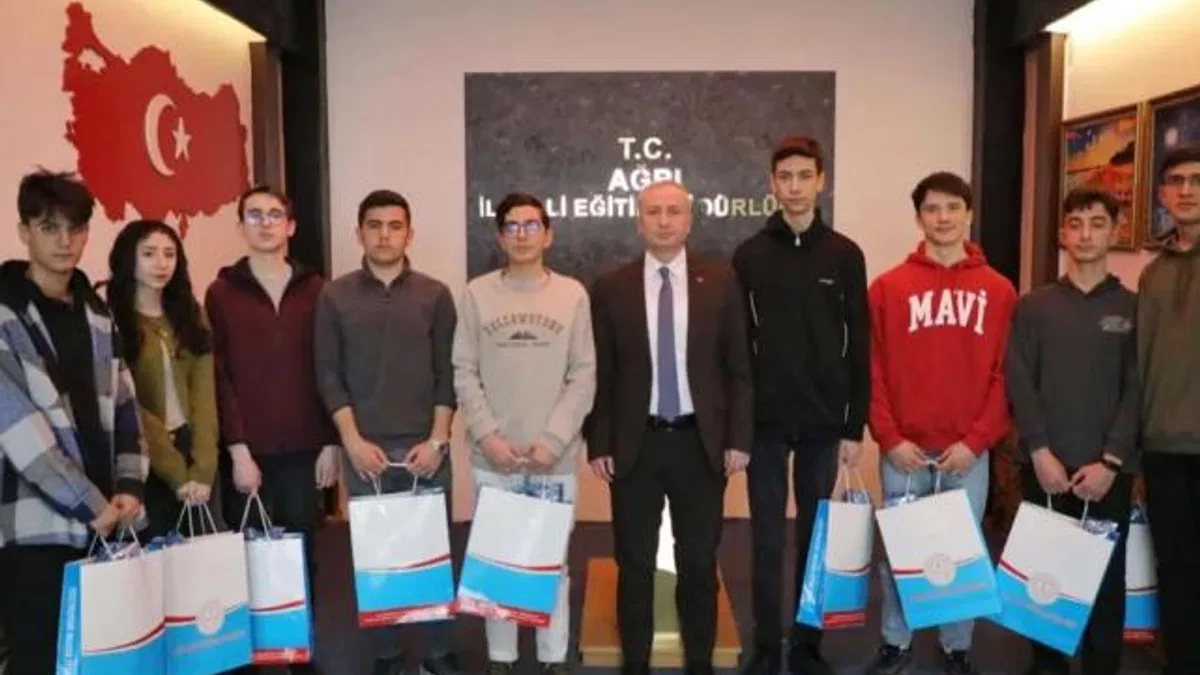 Ağrılı öğrencişler Batman’da TÜBİTAK’ta ödüllendirildi