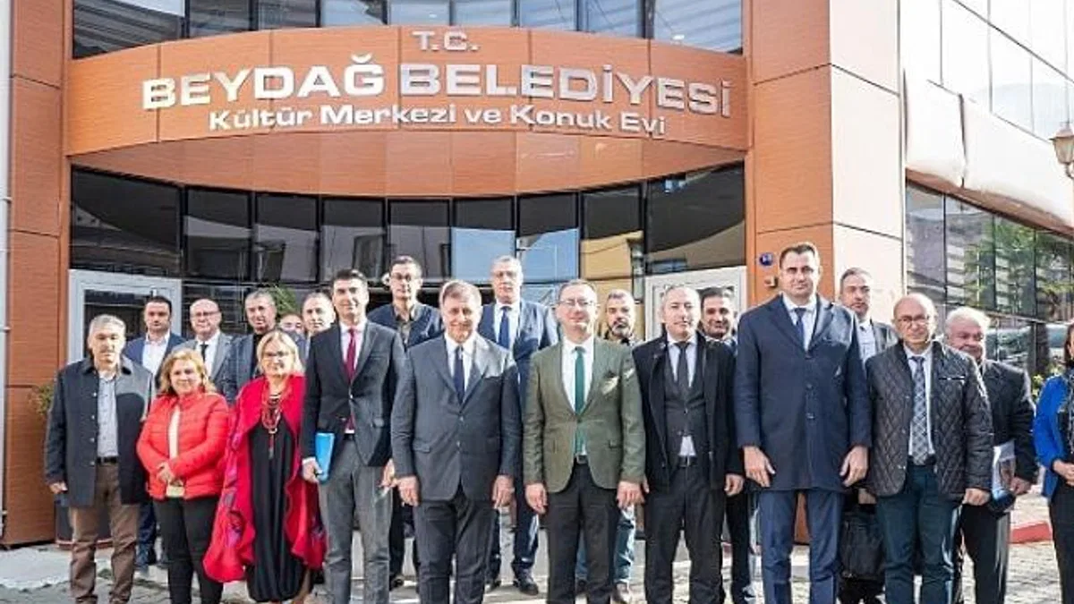 Başkan Cemil Tugay yeni dönemin yol haritasını anlattı “Şehrimize sahip çıkacağız”