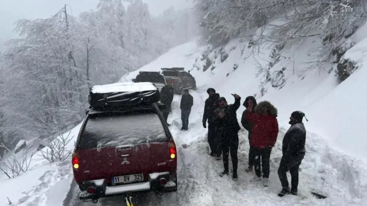 Kocaeli’de karda mahsur kalan vatandaşın imdadına Büyükşehir koştu