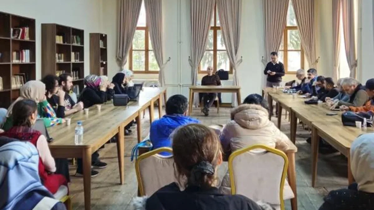 Bursa’da ‘Öğretmen Akademileri’ sürüyor