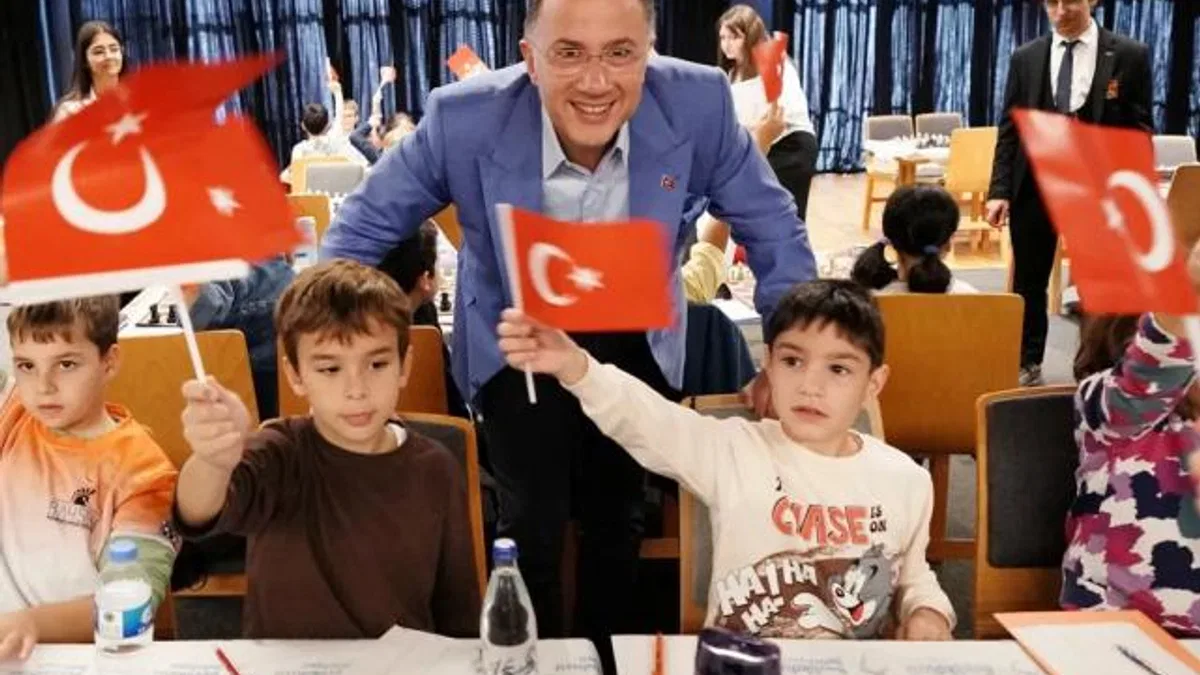 Beylikdüzü’nde 29 Ekim ve Ata’ya Saygı Satranç Turnuvası’na yoğun ilgi