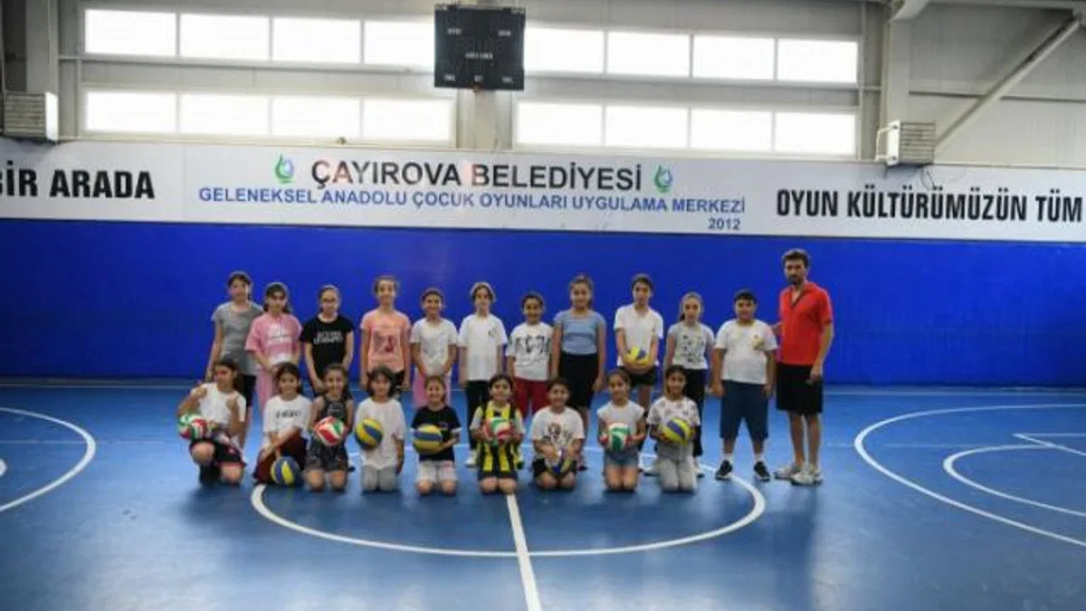 Çayırova Yaz spor okullarında eğitim başladı