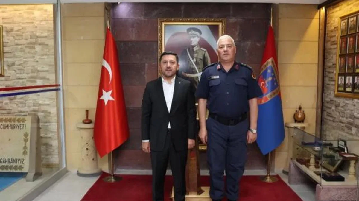 Rasim Arı’dan Albay Çelik’e ziyaret