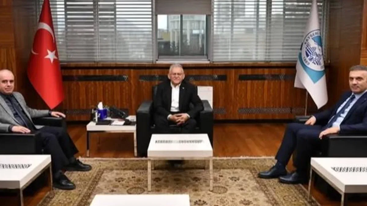 Memduh Büyükkılıç’tan ‘turizm’ konferansı