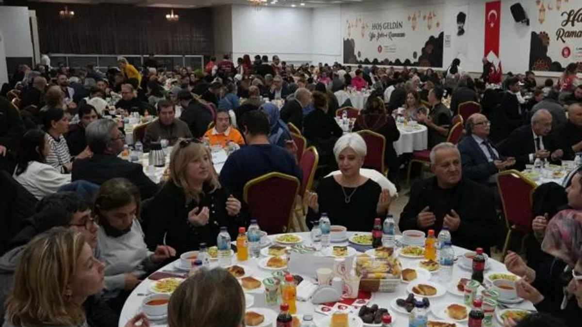 Ankara Keçiören’de Özarslan önce sporcular sonra engellilerle buluştu